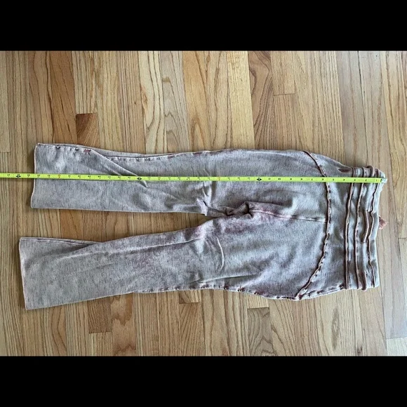 NWOT Free People Movement cropped Jogger - Picture 7 of 9